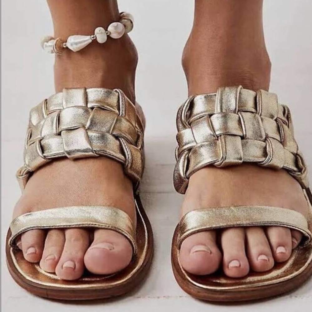 Free People Winding River Sandal size 9